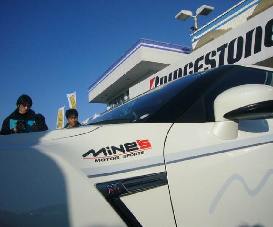  Nissan Mines GT-R 2007 года  (фото 4 из 10)